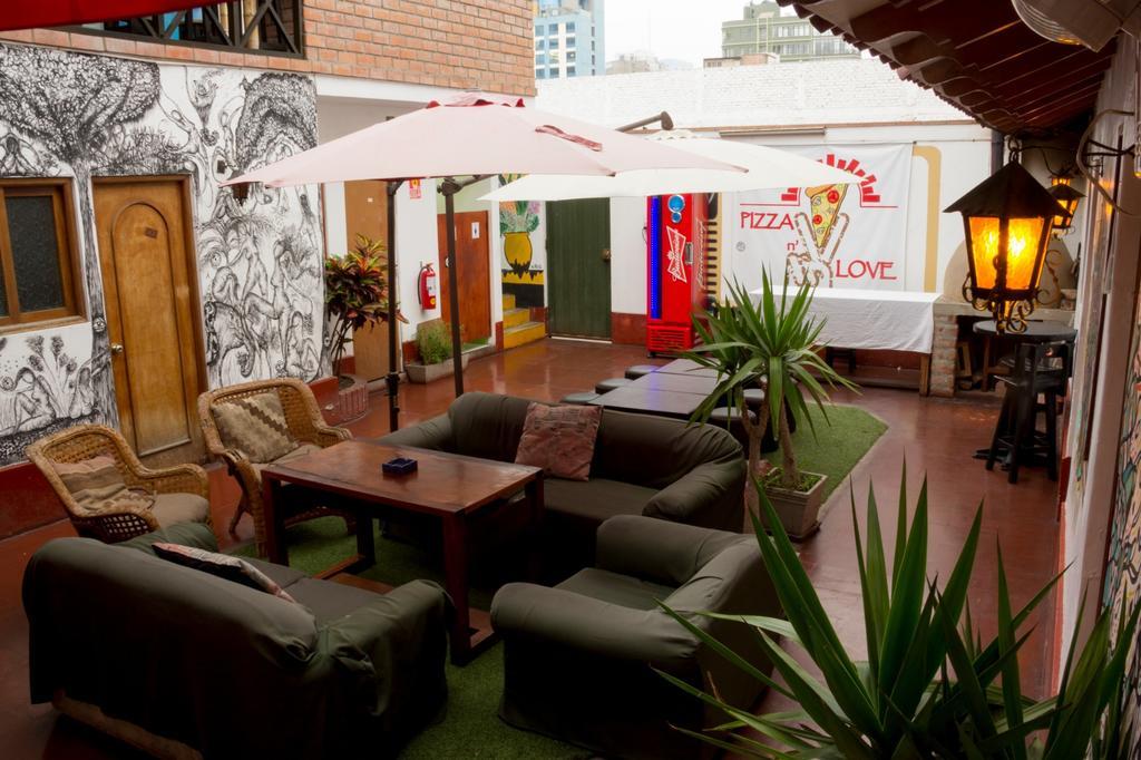 The House Project Backpackers Лима Екстериор снимка